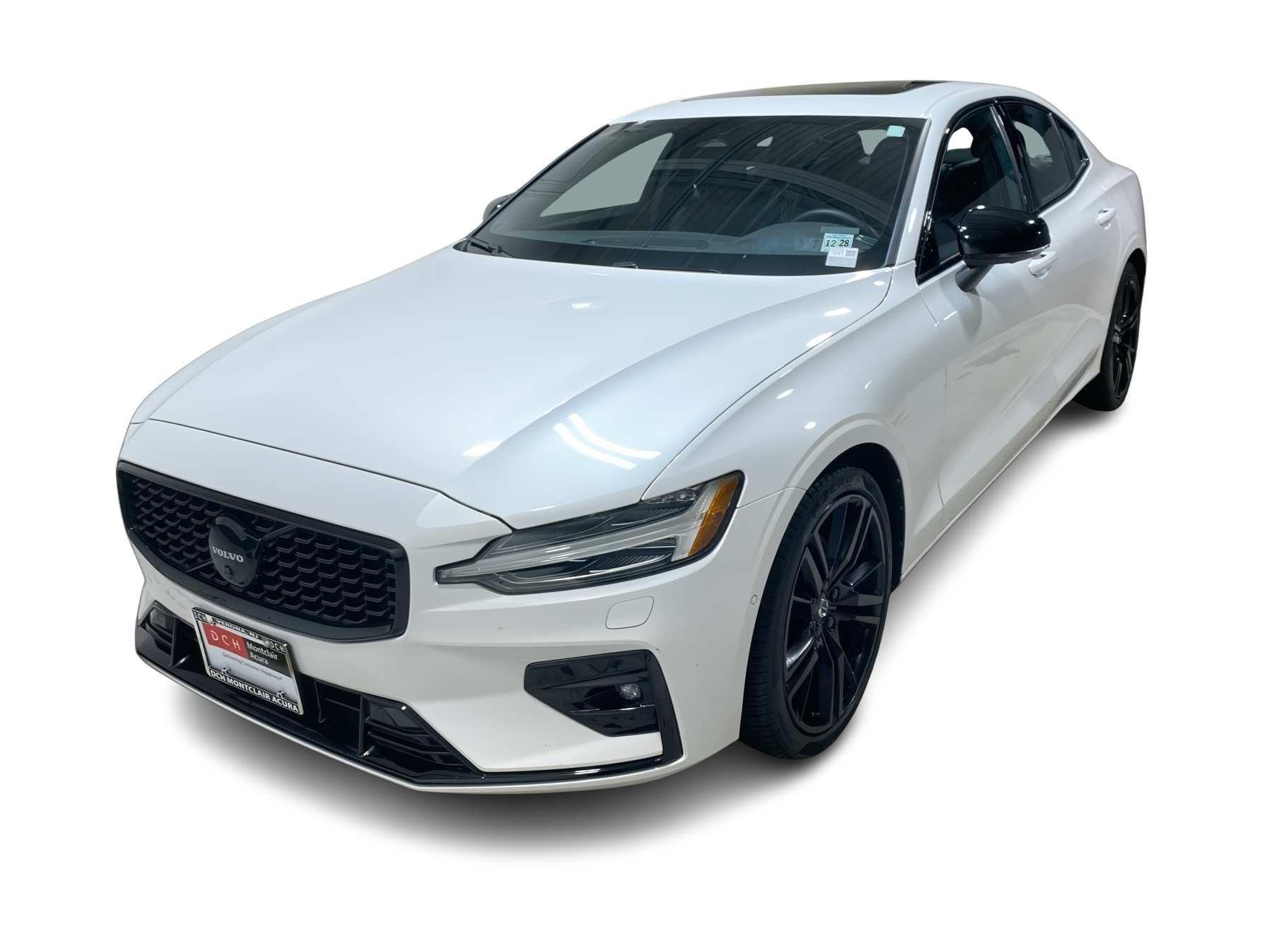 Thumbnail: 2023 Volvo S60 - 1