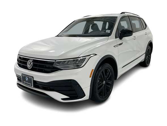 Thumbnail: 2022 Volkswagen Tiguan - 1