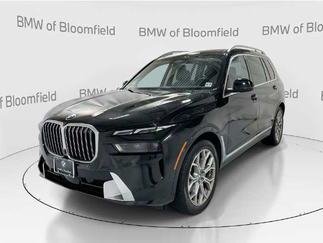 2023 BMW X7