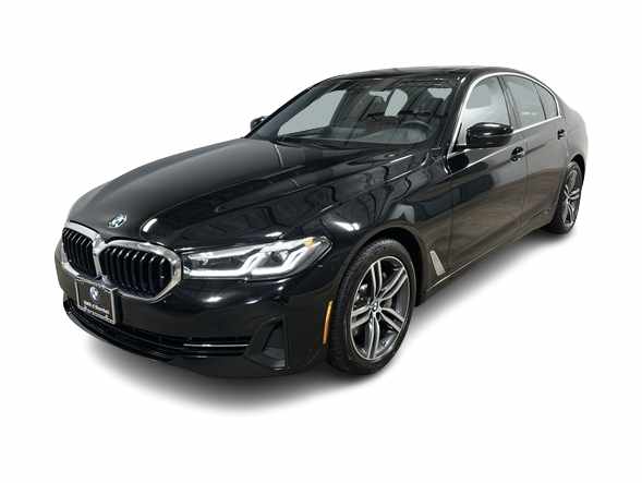 2022 BMW 5 Series 530xi Hero Image