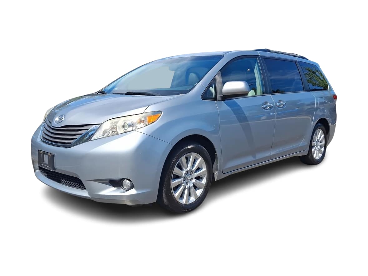 2013 Toyota Sienna XLE -
                  Eatontown, NJ