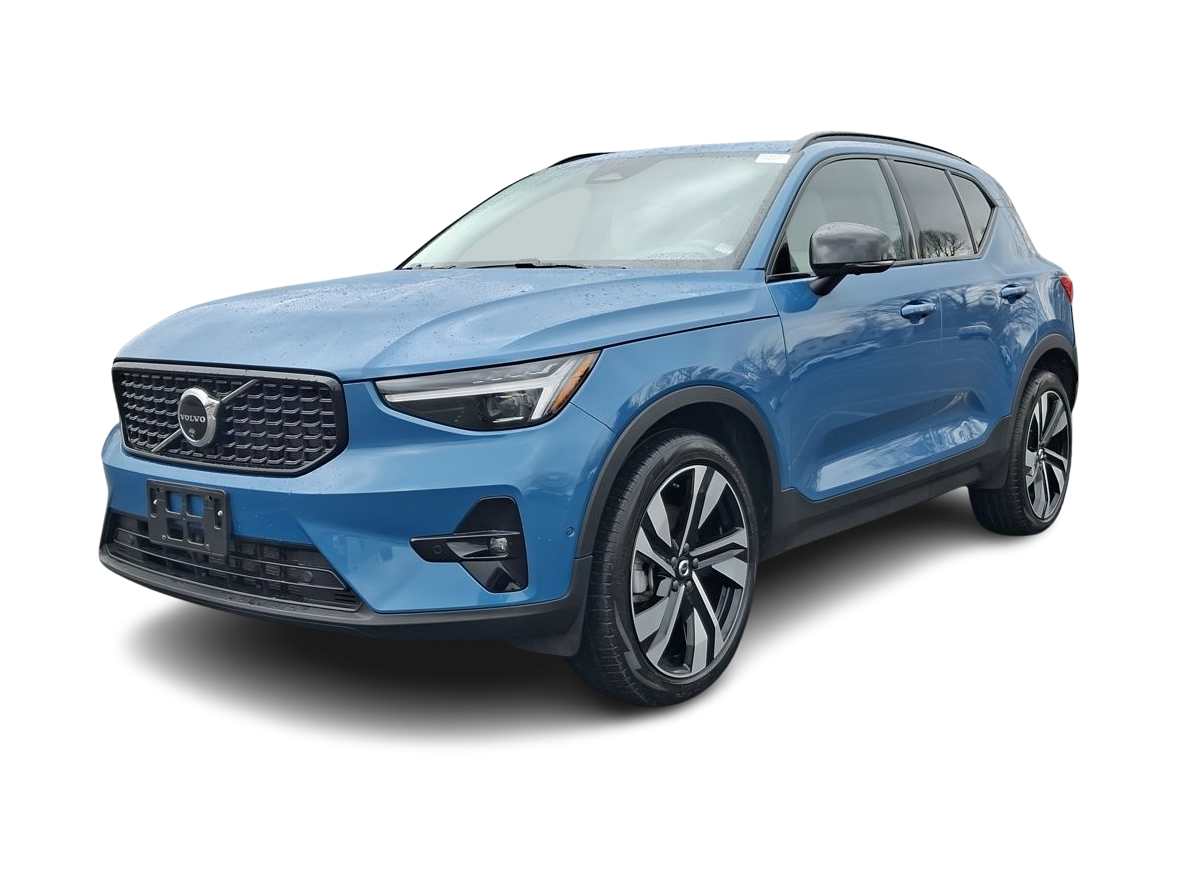 Thumbnail: 2025 Volvo XC40 - 1
