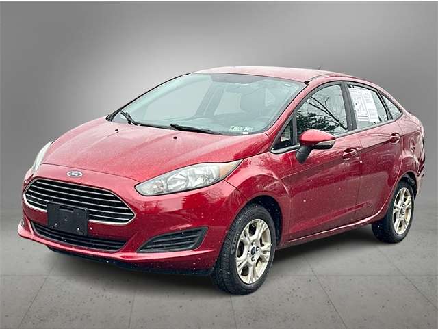2016 Ford Fiesta SE's photo