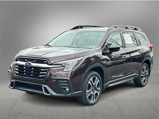 2025 Subaru Ascent Touring's photo