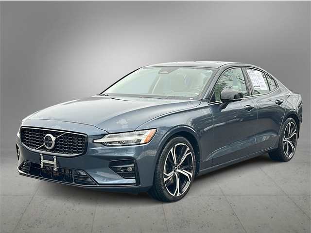 2024 Volvo S60 Plus