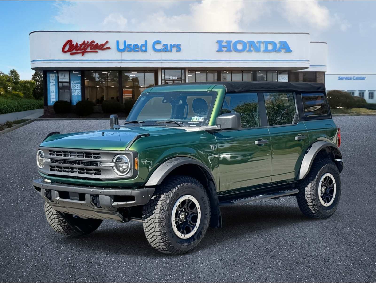 2022 Ford Bronco 4-Door Base's photo