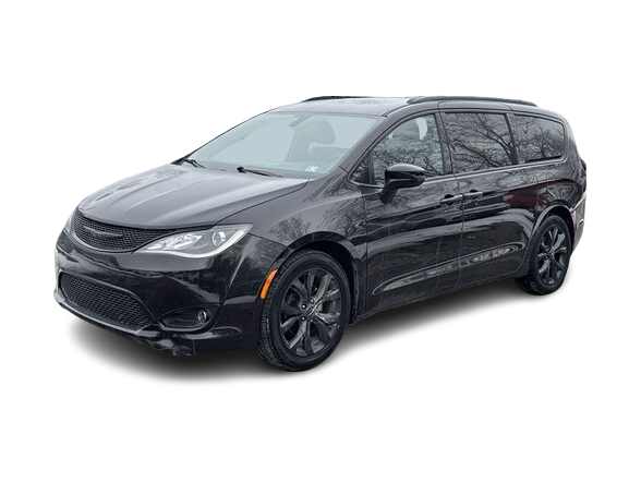 2019 Chrysler Pacifica Touring Plus Hero Image