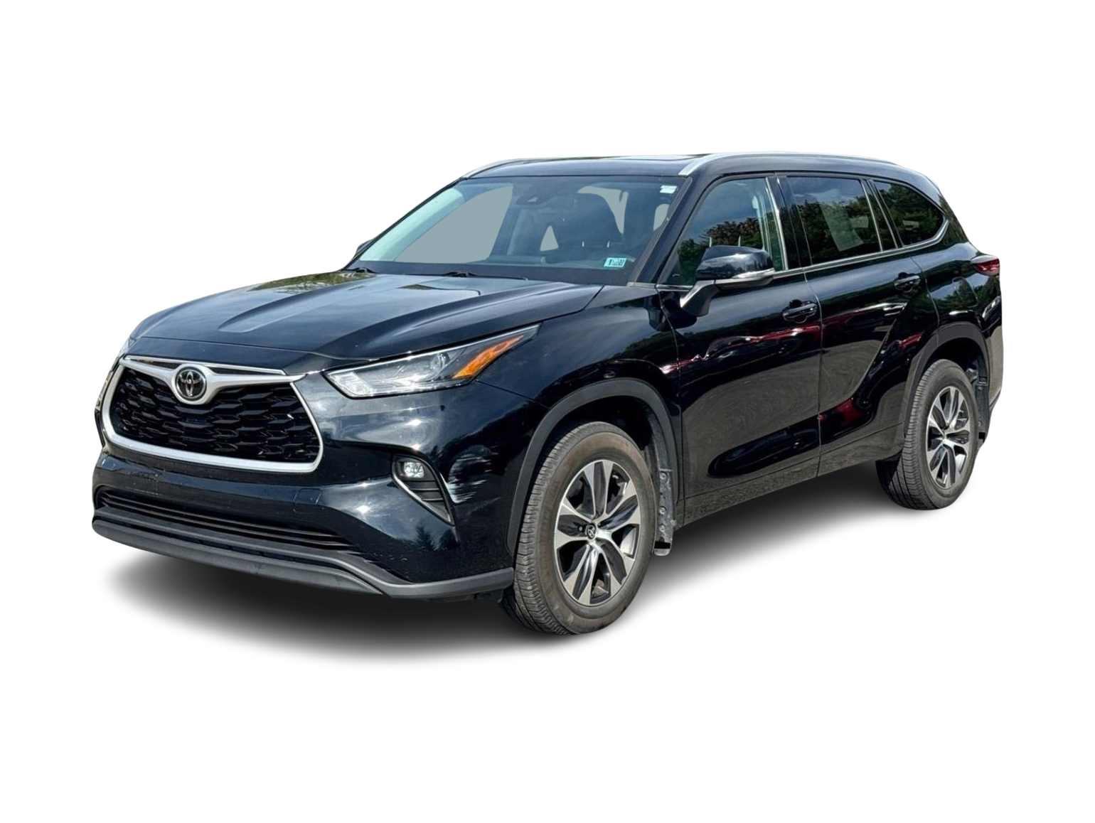Thumbnail: 2022 Toyota Highlander - 1