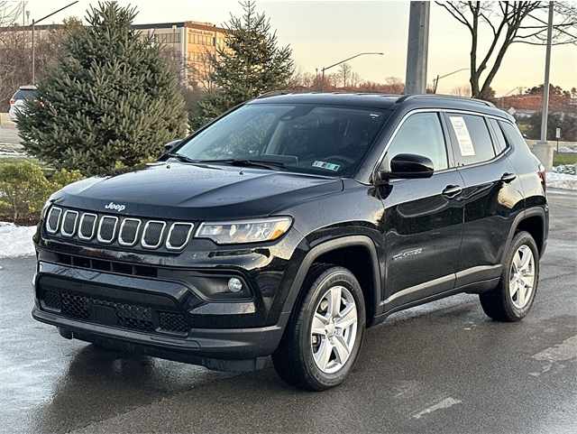 2022 Jeep Compass Latitude's photo