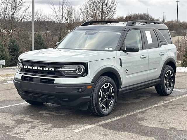 2023 Ford Bronco Sport Outer Banks's photo