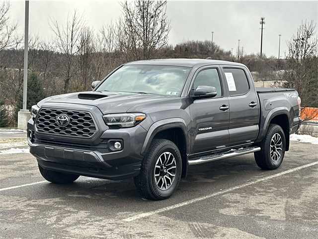 2022 Toyota Tacoma TRD Sport's photo