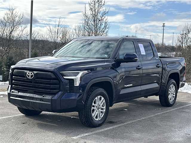 2024 Toyota Tundra SR5's photo