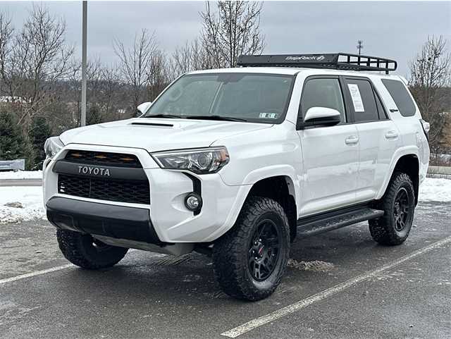 2016 Toyota 4Runner TRD Pro's photo