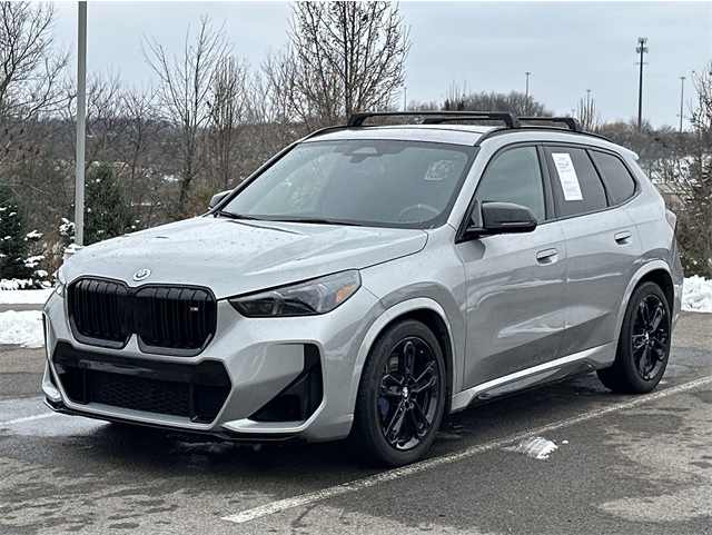 2024 BMW X1 M35i's photo