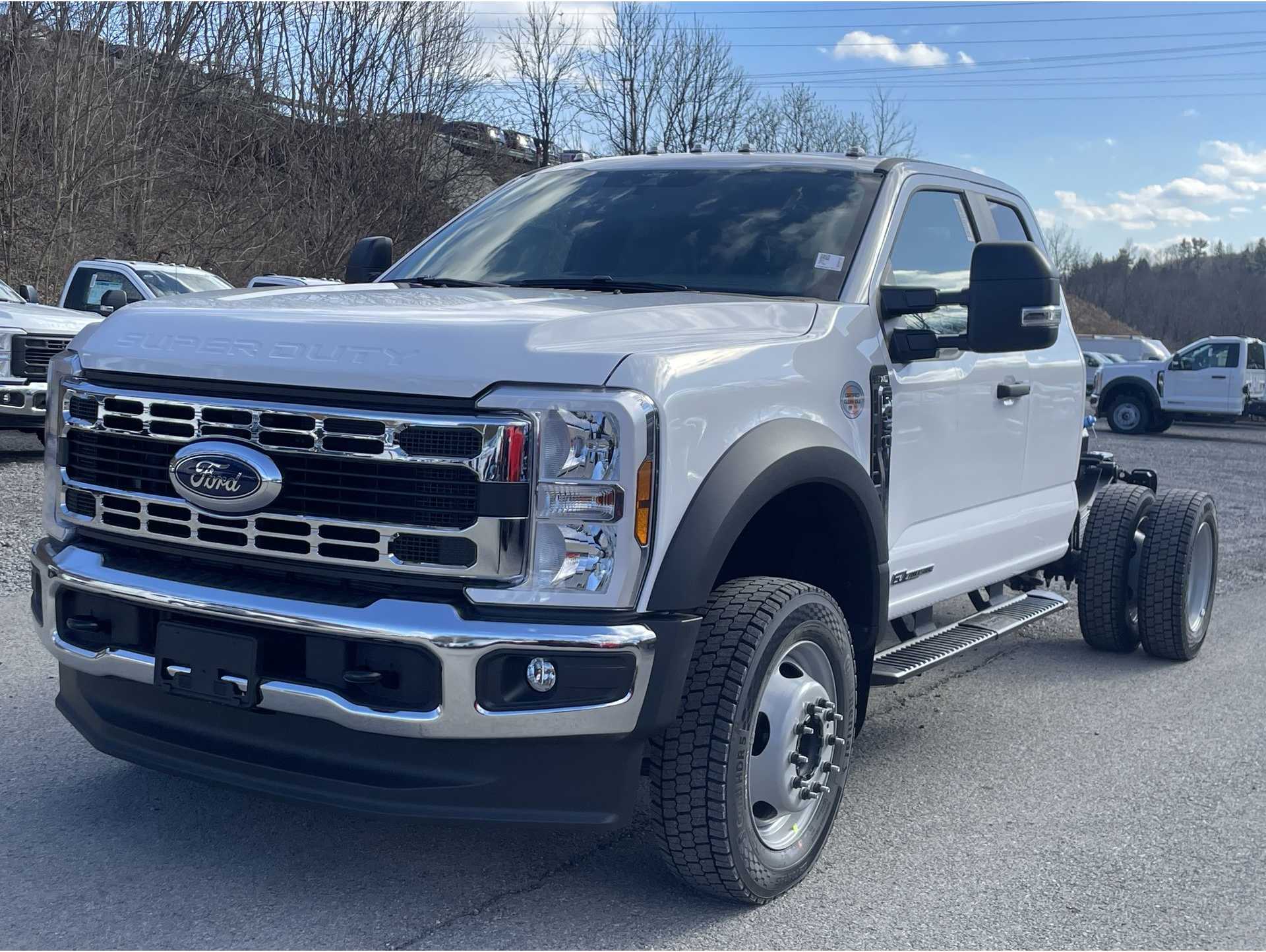 2024 Ford F-450 Super Duty Chassis Cab XL's photo