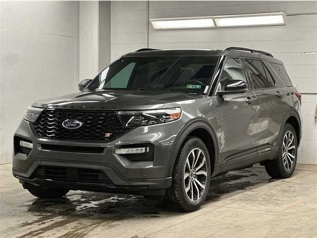2020 Ford Explorer ST's photo