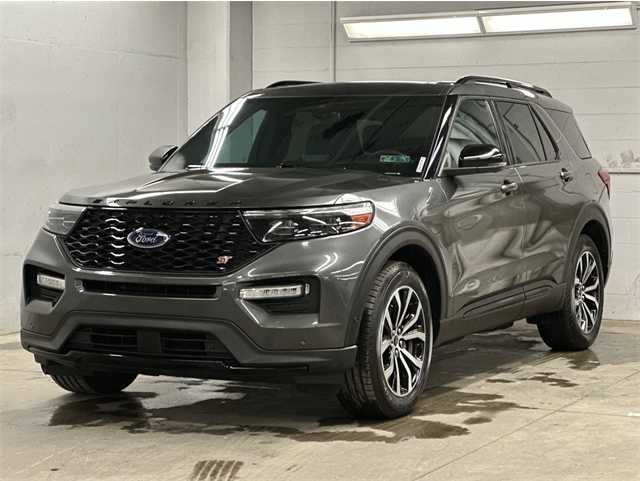 2020 Ford Explorer ST's photo