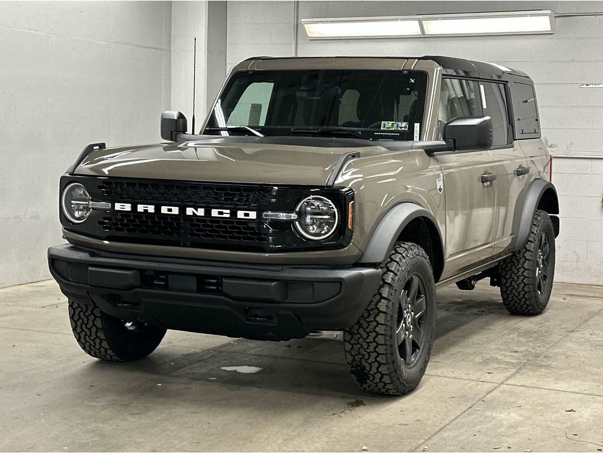 2025 Ford Bronco 4-Door Big Bend's photo