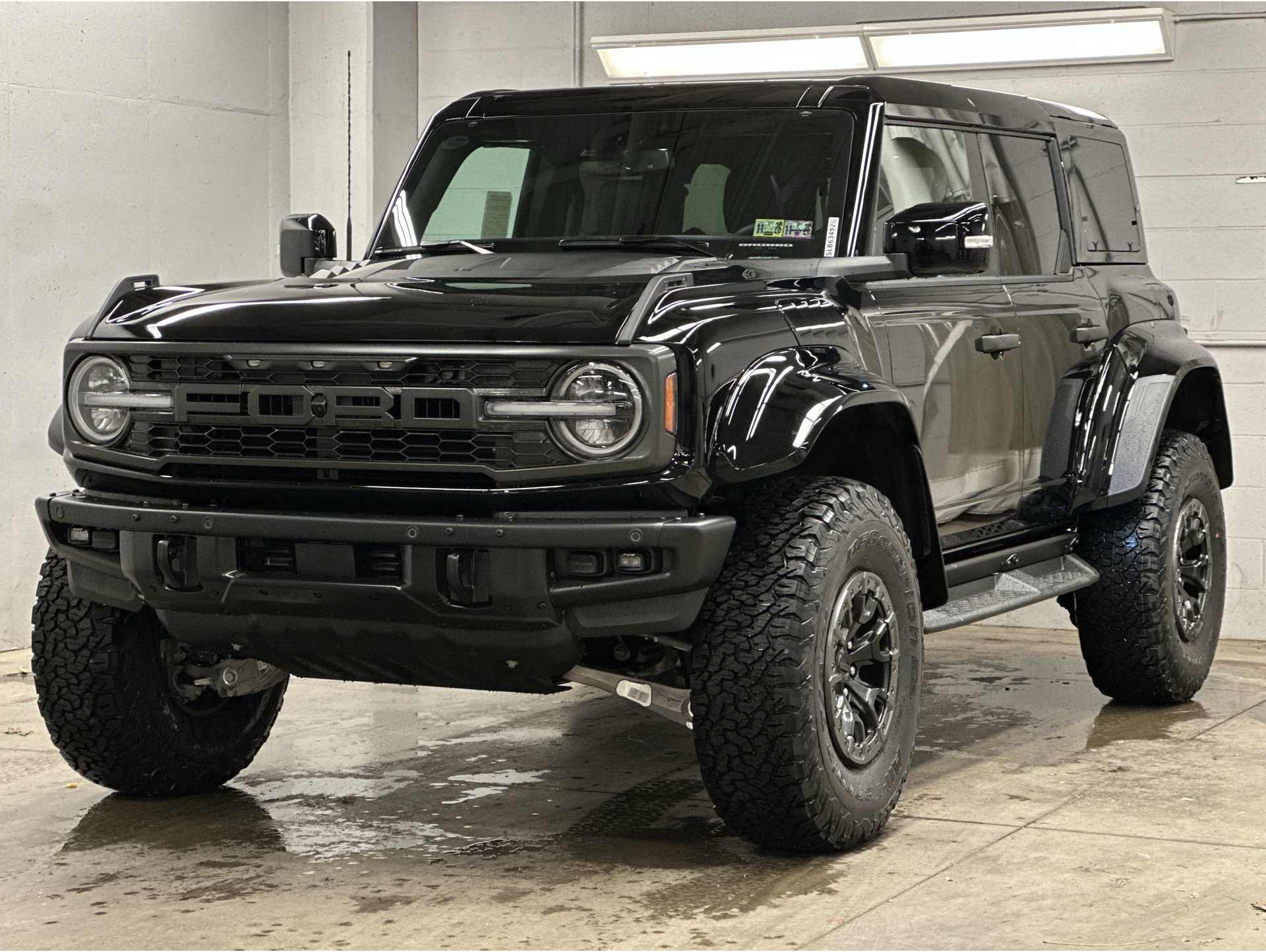 2025 Ford Bronco 4-Door Raptor's photo