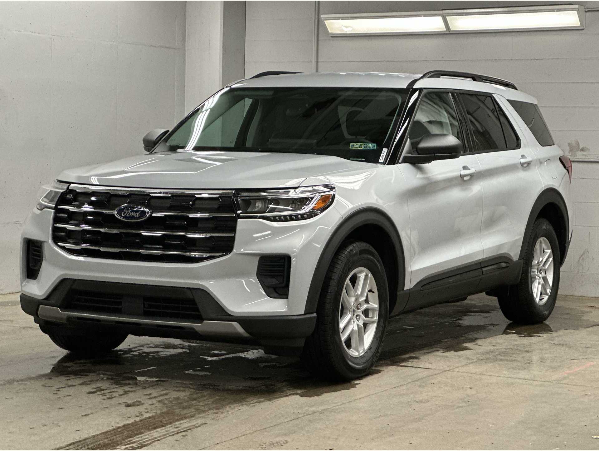 2026 Ford Explorer Active's photo
