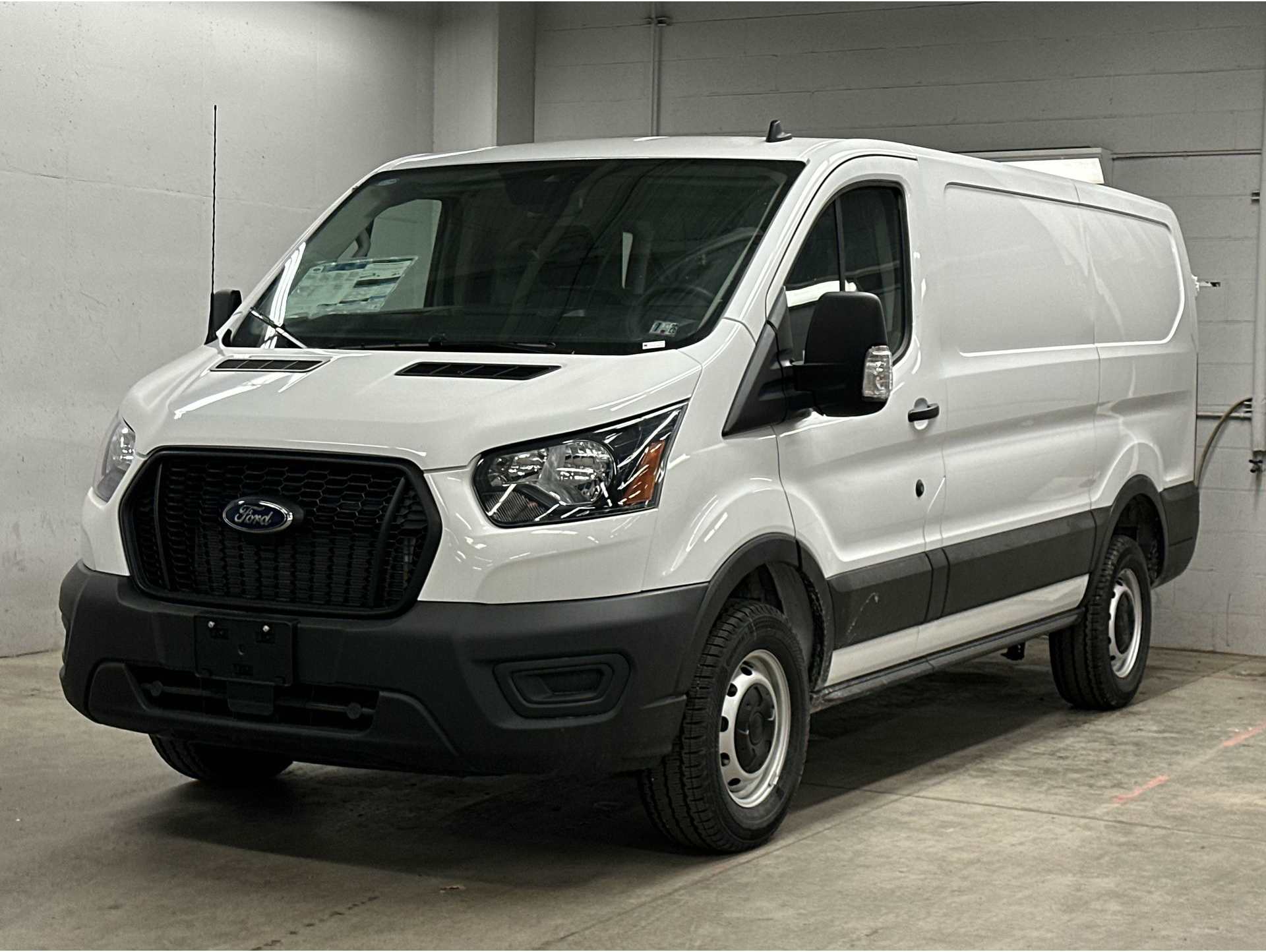 2025 Ford Transit Van Base's photo
