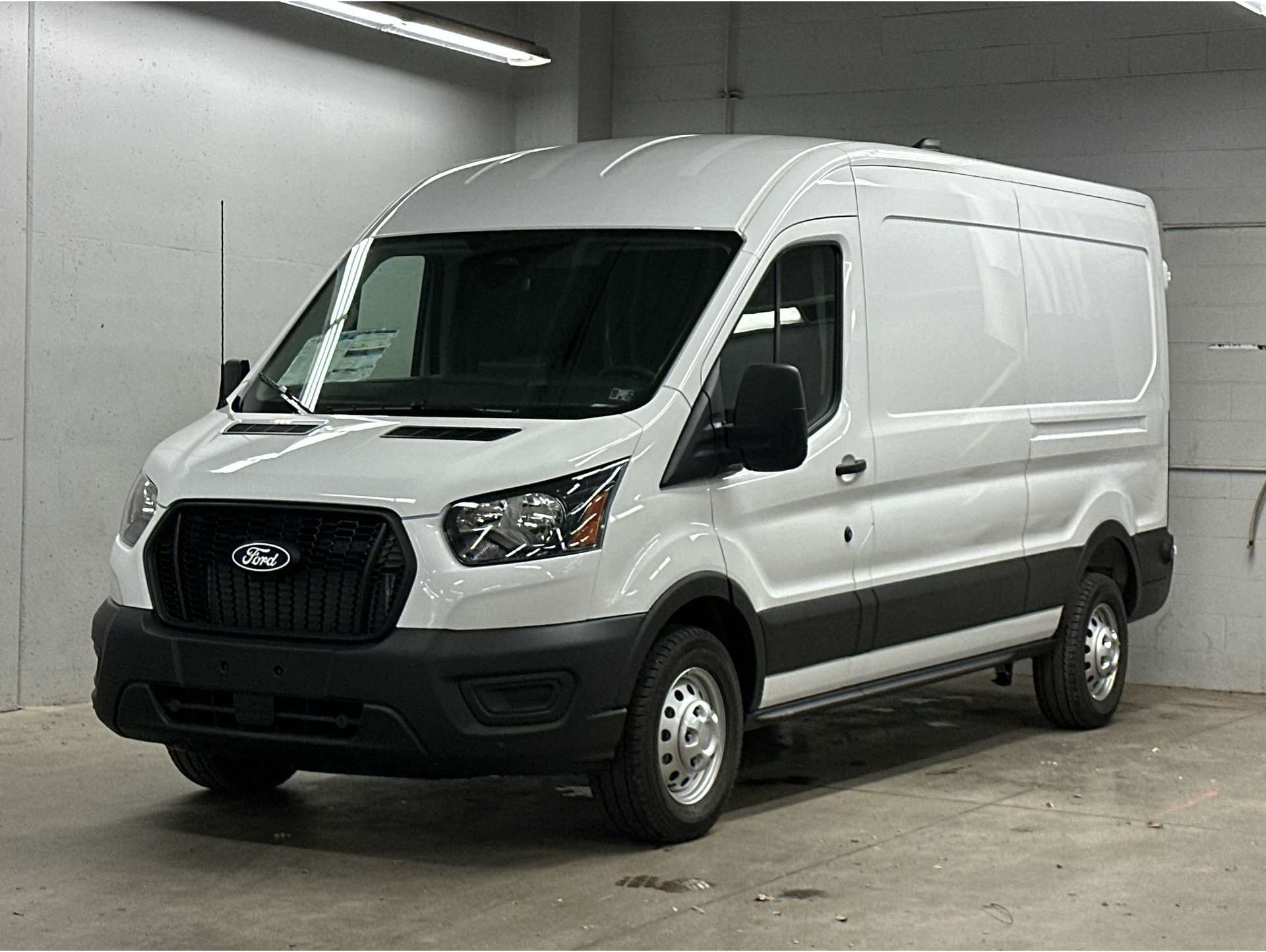 2026 Ford Transit Van Base's photo