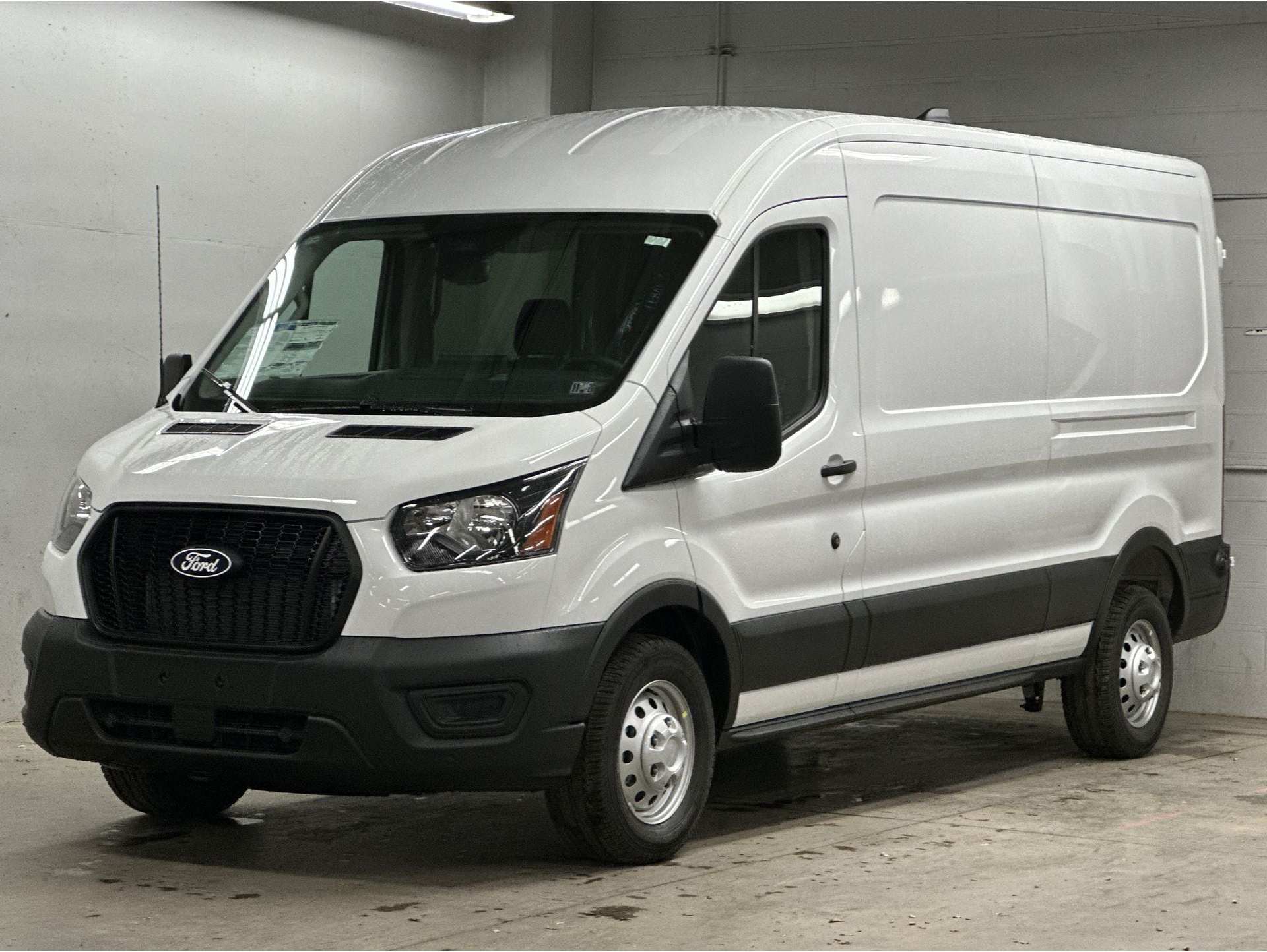 2026 Ford Transit Van Base's photo