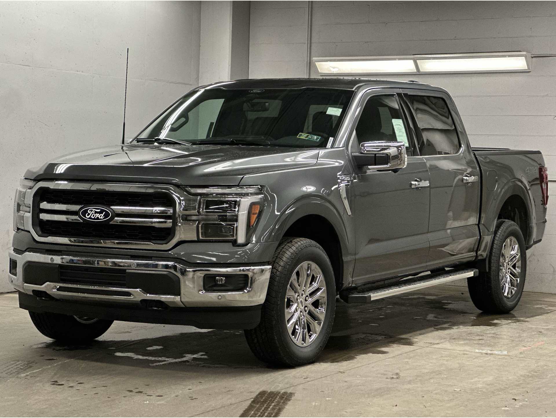 2025 Ford F-150 Lariat's photo