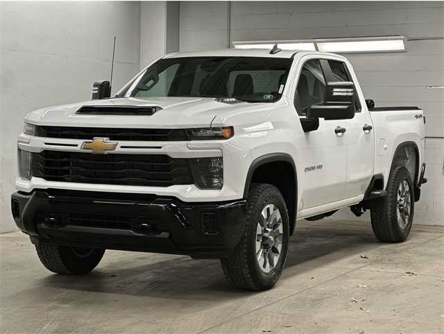2024 Chevrolet Silverado 2500HD Custom's photo