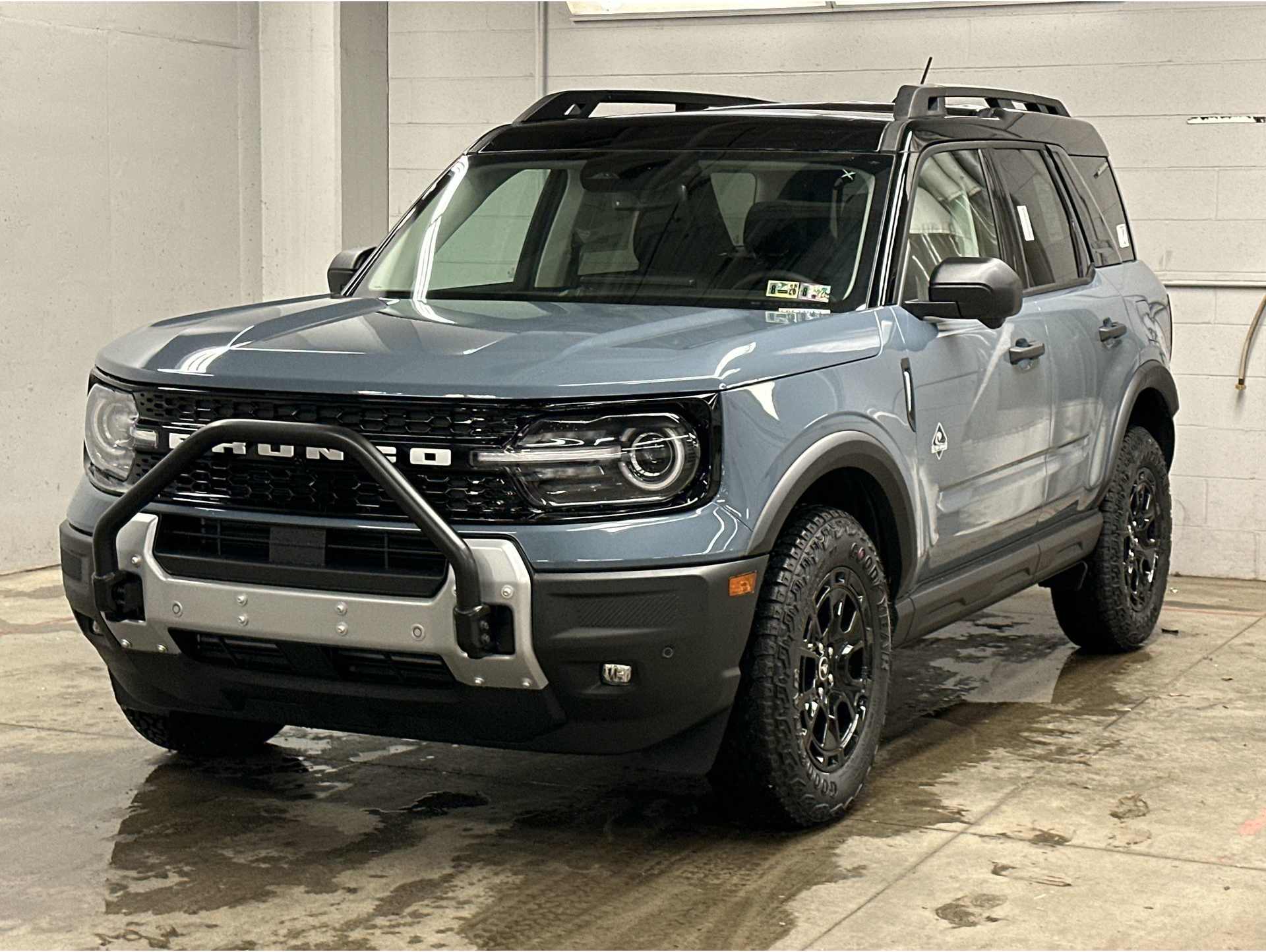 2025 Ford Bronco Sport Outer Banks's photo