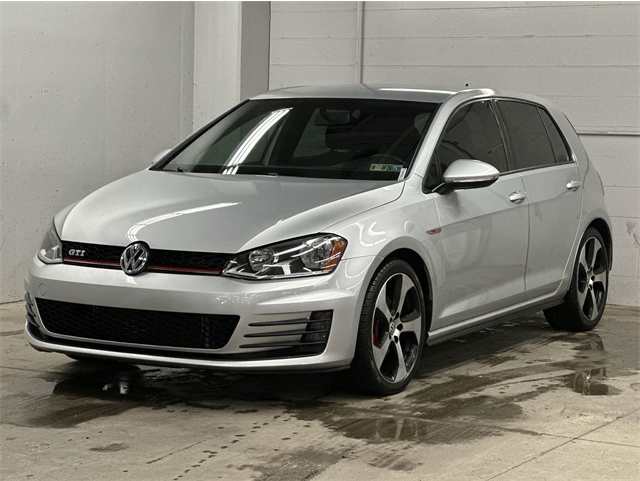 2016 Volkswagen Golf GTI S's photo