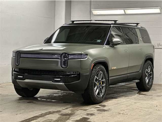 2022 Rivian R1S Launch Edition's photo
