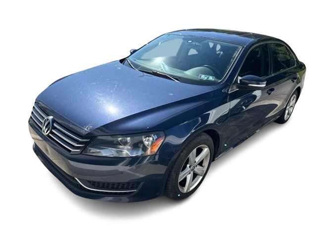 2013 Volkswagen Passat SE -
                  Moon, PA