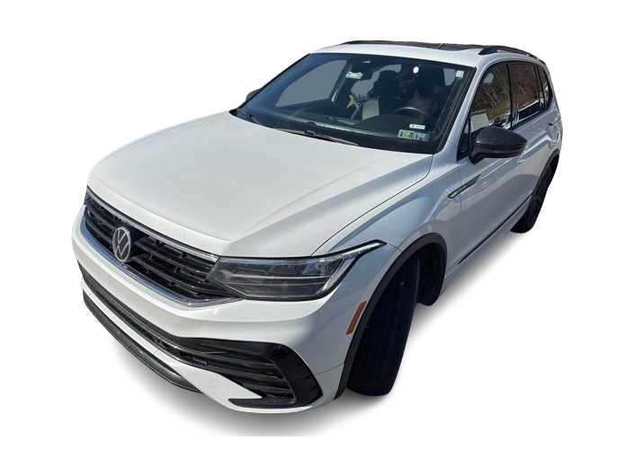 Thumbnail: 2022 Volkswagen Tiguan - 1