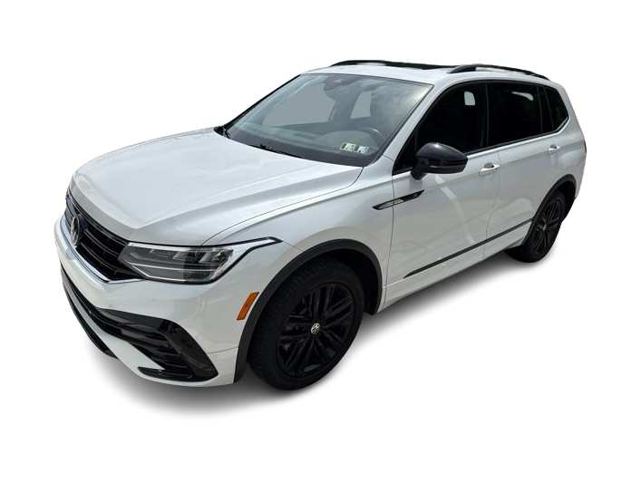 Thumbnail: 2022 Volkswagen Tiguan - 1