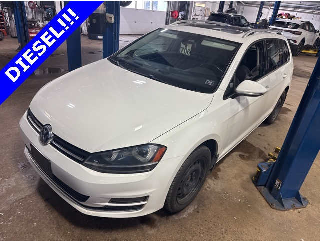 2015 Volkswagen Golf SportWagen TDI SEL's photo