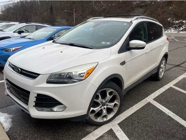 2013 Ford Escape Titanium's photo