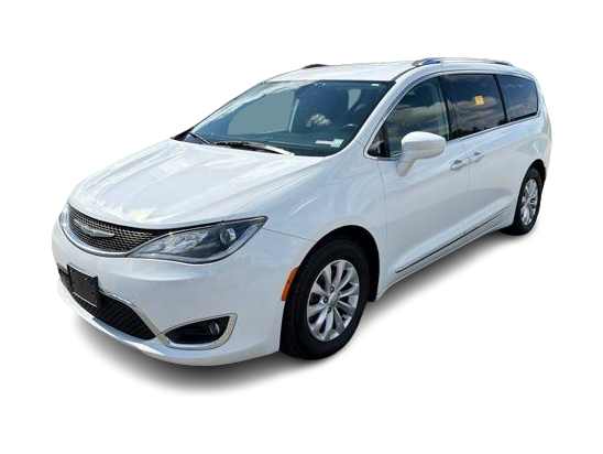 2019 Chrysler Pacifica Touring L -
                  Moon, PA