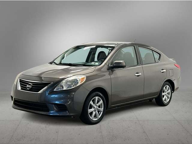 2014 Nissan Versa Sedan SV