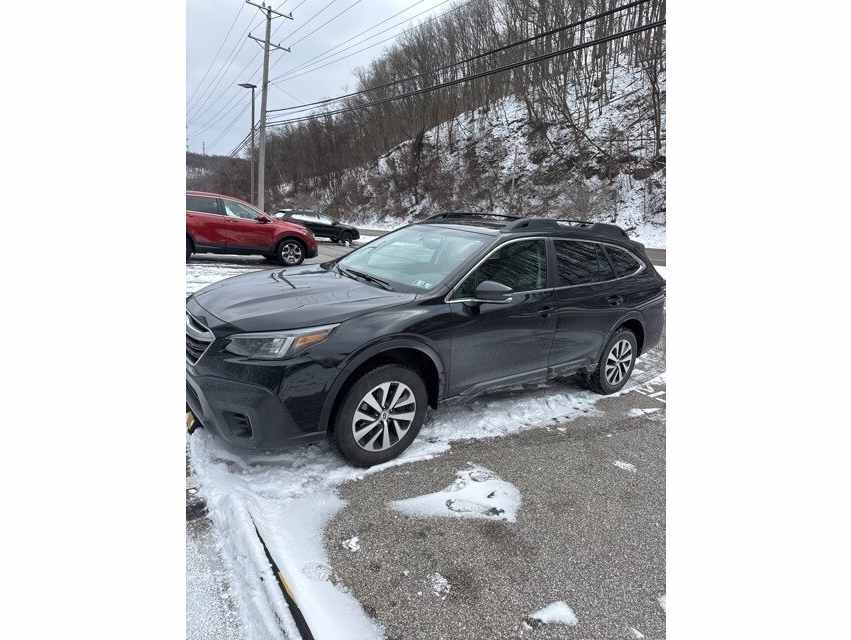 2020 Subaru Outback Premium's photo