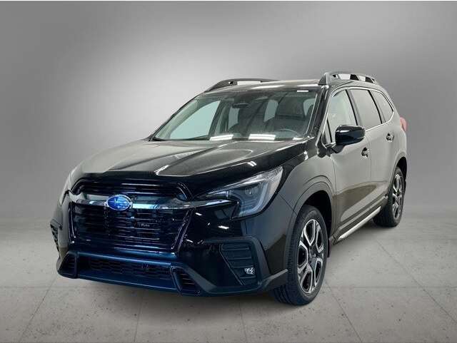 2025 Subaru Ascent Limited's photo