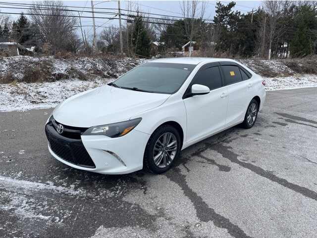 2016 Toyota Camry SE