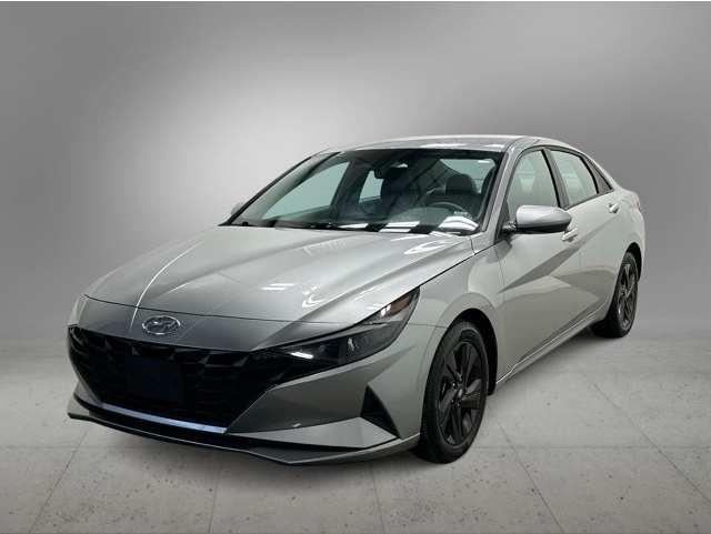 2021 Hyundai Elantra SEL's photo