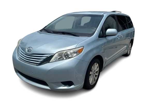 2016 Toyota Sienna LE -
                  Moon, PA