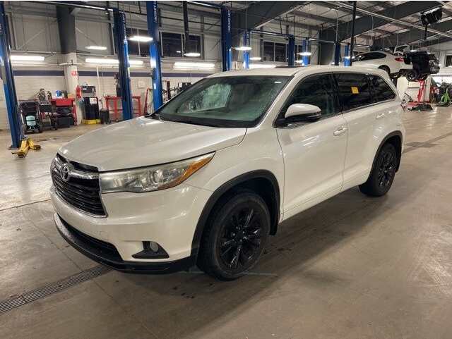 2015 Toyota Highlander XLE's photo