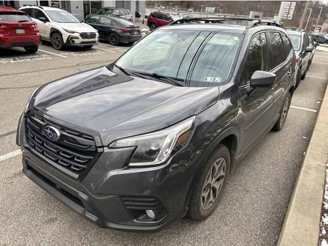 2023 Subaru Forester Premium's photo