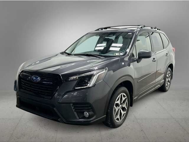 2023 Subaru Forester Premium's photo