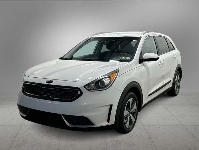 2017 Kia Niro LX's photo
