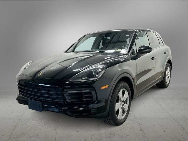 2019 Porsche Cayenne Base's photo