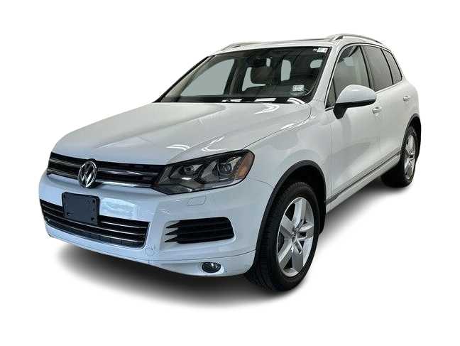 2014 Volkswagen Touareg  -
                Moon, PA